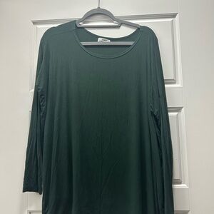 Women's Green Long Sleeve Top